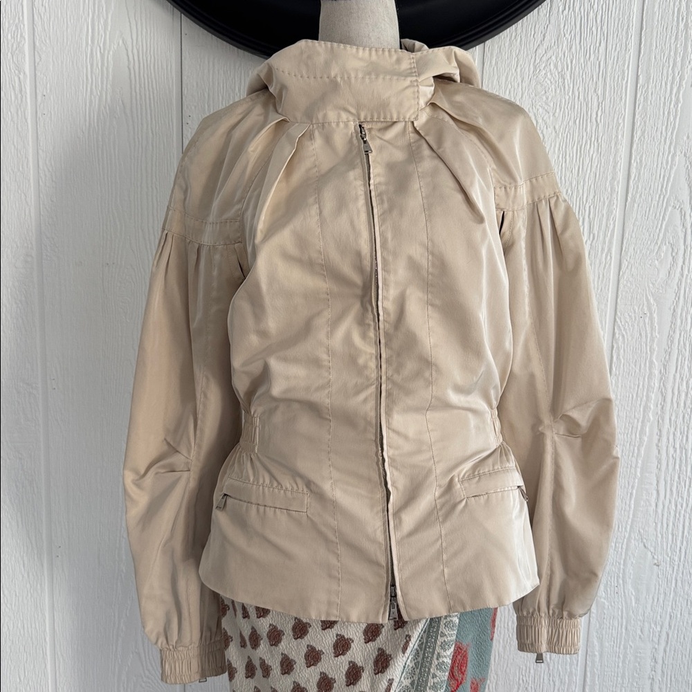 Louis Vuitton Silk Hooded Jacket - Picture 3 of 11